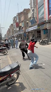 Public ma 🐍 prank 😂😜||#prankwars #comedyvideo | mianasifofficial