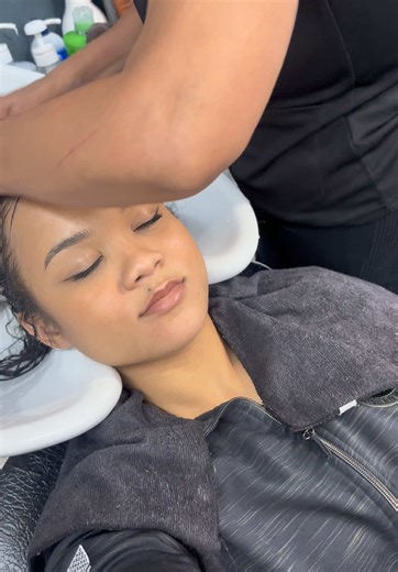 Dominican Blowout: Perfecting Your Silk Press Technique
