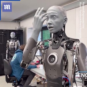 They’re so lifelike! Via Reuters | Daily Mail Video