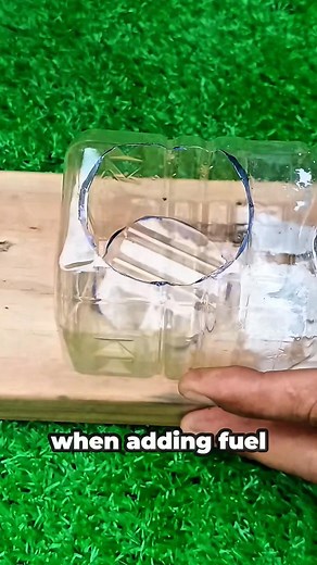 78K views · 688 reactions | Refueling Hack: DIY Spill-Free Funnel from a Plastic Bottle #funnels #plasticbottle #fblifestyle | Reels ideas | Facebook