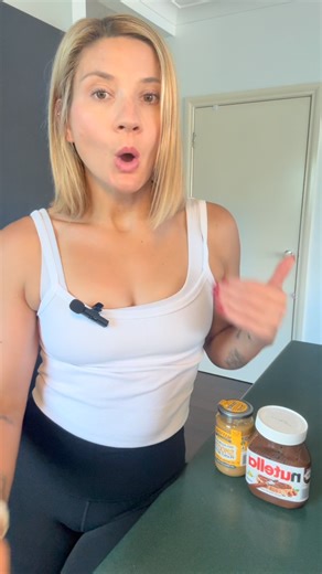 ⸻ ✨ Winging It or Tracking It? ✨ Let’s be real… dieting is NOT something you can wing and hope for the best. If you’re in a fat loss phase, tracking your nutrition is EVERYTHING. You can be eating “healthy”, avoiding the junk, choosing the right foods… but if you’re not measuring, weighing, or tracking — you actually have no idea if you’re in a calorie deficit. All the licks, bites, taste tests, a chip here, the kids’ leftovers there… They add up FAST and can easily push you right back to mainte