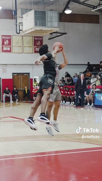 steven duong (@steflicks)’s videos with Safe Route - Loe Shimmy