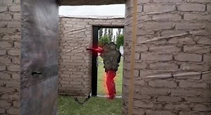 Knight-shield Vs NO knight-shield… make your choice .. Himmel … Thanks to 4-14 Training&Factory Poligono 4-14 RED BERET thinblueline_italy underdogtactical MAD MAX co. Italia And thks to me for the shield 👻 Sang Lier … #sang_lier_ksh #cqb#cqc #tacticalshield #shieldtraining #specialforces #counterterrorism #tacticaltraining #modernknight #operatorasfuck #knightshieldksh #stabiliy #highstandard #humanperformance | Knight shield