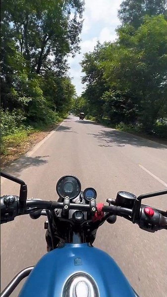 Royal Enfield Hunter 350 🔥 The Beast on Road!