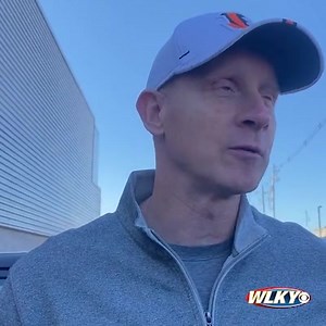 47K views · 450 reactions | "I'm not bitter." Chris Mack spoke to WLKY on Wednesday, confirming he's out as head coach of the UofL men's basketball team. Here's what he had to say: https://bit.ly/3KPIWsm | WLKY News | Facebook