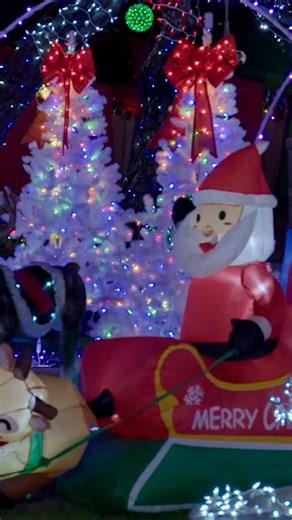 A country Christmas spectacular with The Irvin Family 🤠 Watch a new episode of The Great Christmas #LightFight Thursday at 9/8c on ABC. Stream on Hulu! | The Great Christmas Light Fight