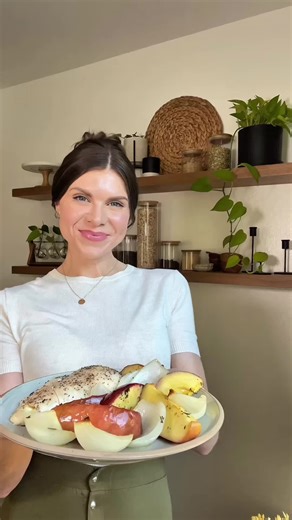 My oven baked apple chicken is one of my favorite recipes to make 🍎 I roast juicy seasoned chicken breasts with tart apples and soft melty onions to create this flavorful sheet pan meal. A sweet, savory, and slightly tangy mixture of apple juice, chicken stock, and white wine vinegar keeps everything moist as it bakes. This baked chicken with apples is wonderfully delicious, and it’s a fun and healthy dinner idea! 👍 Recipe from my own site linked in bio! #easychickenrecipes #sheetpanapplechick