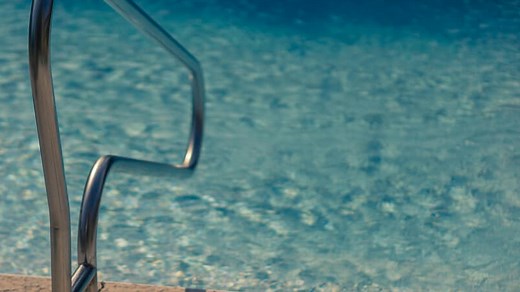 Kill Red Algae: Get Rid Of Red Slime and Clear Up Your Pool