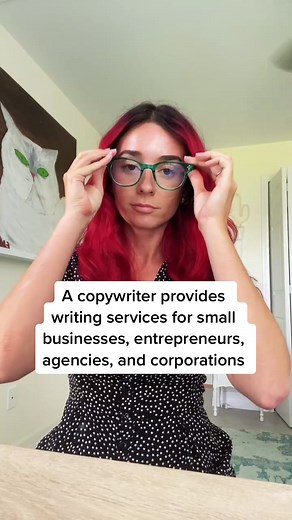 Understanding the Role of a Copywriter in Business