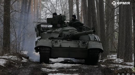The military showed the Ukrainian tank Bulat performing tasks at the front