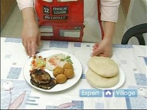 How to Make a Middle Eastern Dinner : What is Falafel?