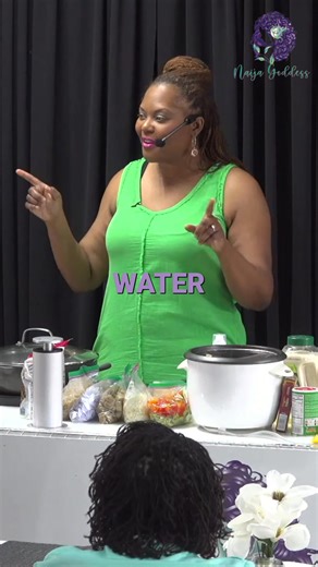 This video demonstrates a simple hand squeeze test to check for dehydration and discusses how to interpret the results and recognize other signs of dehydration. #informedchoicepodcast #thenaijagoddess | The Naija Goddess | Facebook