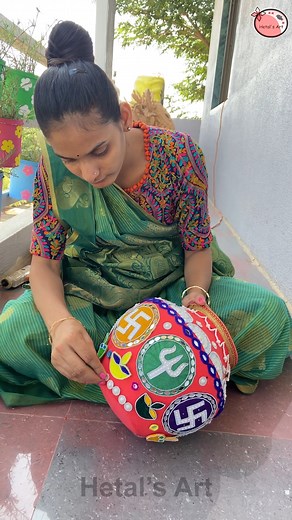 Old Water Pot Decoration - Amazing home decor Ideas using old Matka - Clay Pot | Hetal's Art