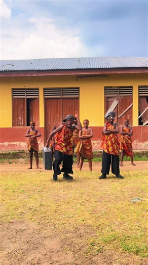 @Wendy Shay bendova dance challenge. @Lasmid @LATY🇬🇭 (EFYA ADEPA BRO)🤟🙏