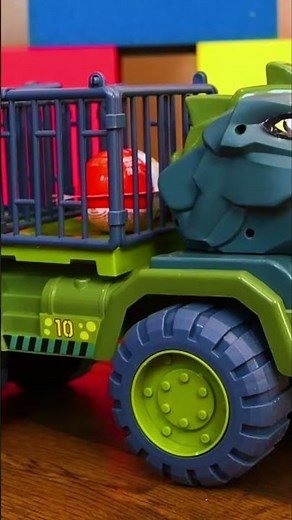 The monster truck dinosaur loses its eggs 🦖🚛🥚😱✨ #Dinosaurs #MonsterTruck #Fun