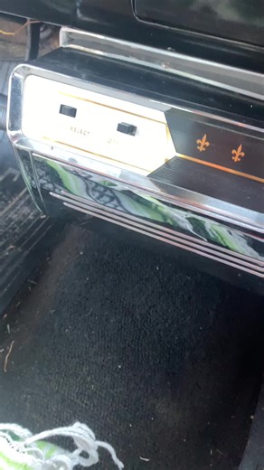 Car Record Player finally installed! #vintageelectronics #classiccar #vinyl #45rpm #lgbt #Edsel #EdselRanger #ford #fomoco #edsels #hotrod #greaser #gaybear #gay #recordplayer #1950s #50s #mcm #midcenturymodern