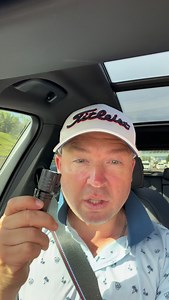 Kyk nounet hier😆 da vat hy www.ultimatetorch.co.za #camping #outdoors #flashlight #security | John Richards