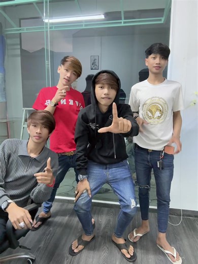 #fyp #foryou #everyone Fan Team JL 🤣