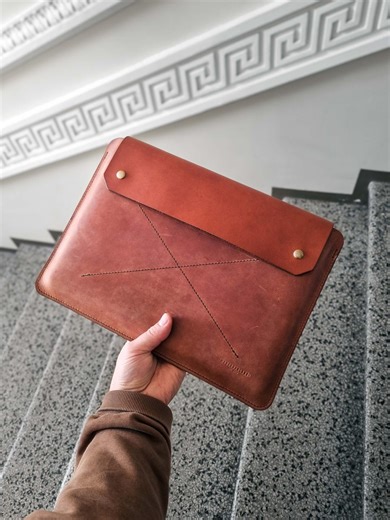 Macbook Pro 14inch leather sleeve pattern, pdf template, laser cutting file. 14 Inch laptop case leathercraft pattern.