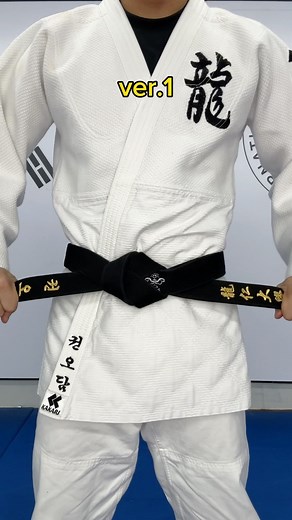 용용용 YYY on Instagram: "Black belt ASMR / Which one do you like 1 or 2?😎"