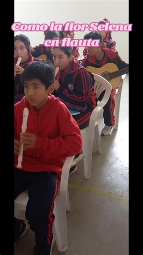 Como la flor Selena en flauta dulce, guitarra, lira y piano colegio Cervantes School #musica #cumbia #selena #comolaflor #profesordemusica #flauta #flautadulce #lira #peru🇵🇪 #peru #cover #colegio #puentepiedra #lima #comolaflorselena