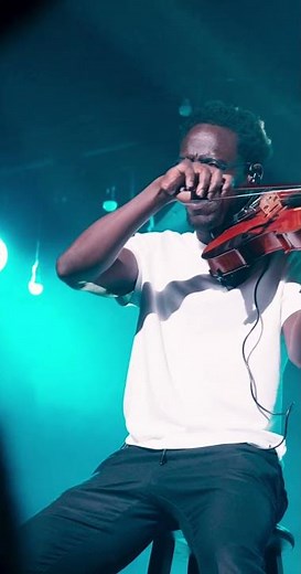 #BlackViolin Performing Their #NewSingle Titled "Smoke" On #Tour
