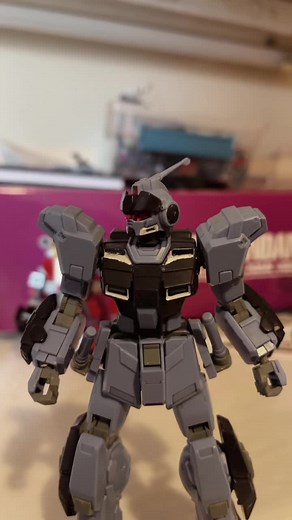 Gundam Model Kit Close-Up: Articulated Robot Showcase