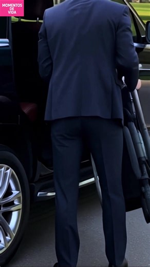 2.2M views · 22K reactions | Encontro inesperado no parque! Como você reagiria? #fblifestyle #AI Generated using Kling AI . . . (Apenas para fins de entretenimento. Consulte profissionais se forem apresentadas orientações sobre atividades. Nenhuma afiliação a marcas está implícita se alguma for mostrada. Se inspirado em fatos reais, podem ser incluídas adaptações criativas. O conteúdo pode incluir imagens públicas.) | Fabiosa Diariamente | Facebook