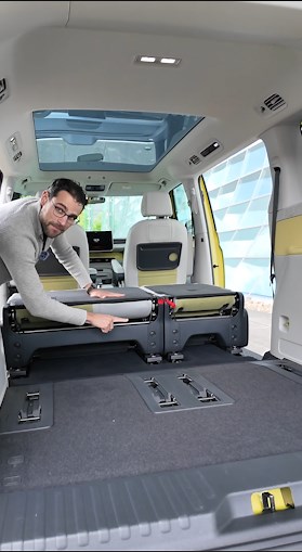 VW ID. Buzz LWB: Third-Row Seat Removal Demonstration