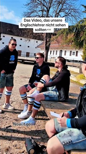 Für unseren Song HOW DO YOU DO waren die Englischstunden auf jeden Fall hilfreich 😉 #diesüdsteirer