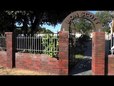 AC/DC Bon Scott's grave and more at Fremantle Cemetery (2020)