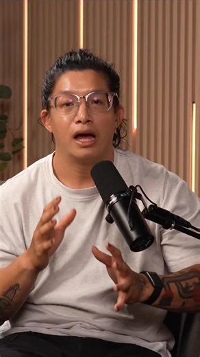 Want to learn how to own your own email lists by creating your lead magnets that people will download? 🎥 Full video now on my YouTube channel. Comment or DM “video” and I will send it to you. #creator #founder #personalbrand #personalgrowth #solopreneur | Shawn Lim