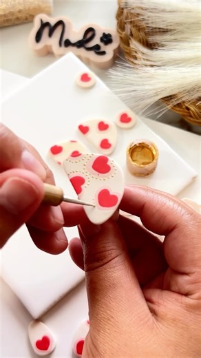 Made Cutters | Polymer Clay Studio ✨ on Instagram: "What am I doing?! 😅🩷 I’m loving this technique. After the previous reel, I completely fell in love with the design and then thought, rainbow-style colors would look perfect. By the way, I invite you to check out yesterday’s reel so you know exactly what I’m talking about 👀✨ Then I thought… just pink and red 🤭 And well, you know how this goes—now I want to make all the designs using these basic heart clay cutters. They may be simple, but the