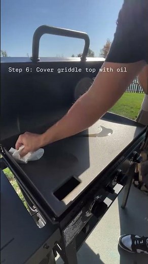 Seasoning the Char-Griller Flat Iron Griddle