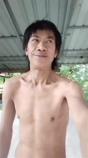 พี่บิ้กดารา ดาวติ๊กต๊อกอันดับ1ของโลก #shareyourcelebrityorcharacterlook #walmartrockpapershirt #feelings #trippingthecameratrend #quarterzip