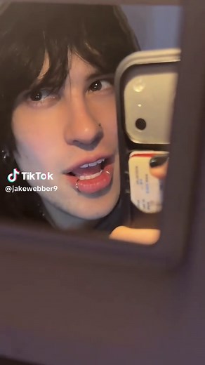 Jake Webber (@jakewebber9)’s video of Toothbrush On The Go