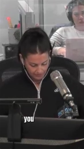 Is there a "right time" to start dating again after a breakup? 🤔 https://onairwithryan.iheart.com/featured/ryan-seacrest/content/2025-11-07-when-is-the-right-time-to-start-dating-again-after-a-breakup/ | On Air with Ryan Seacrest