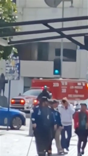 LAFD Rescue 209 Transporting