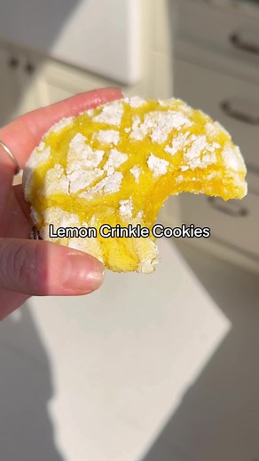 Delicious Lemon Crinkle Cookies Recipe