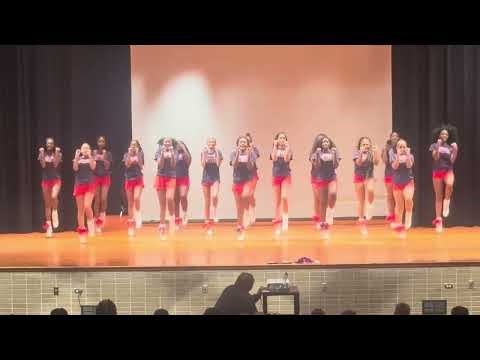 Denbigh High School Cheer (2025 Freshman Orientation)