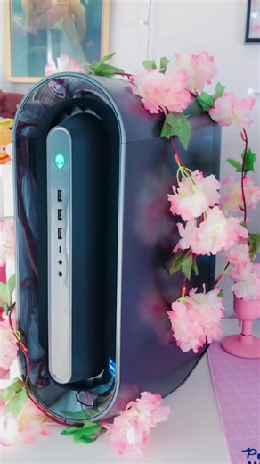 Here comes the Alienware Aurora R12! Merci Alienware pour le #partenariat 💖 #alienware#pcgamer#gaming#gamergirl#pcsetup#pcgaming