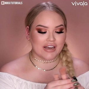 158K views · 404 reactions | KKW powder contour is out and the reviews are in! | Vivala | Facebook