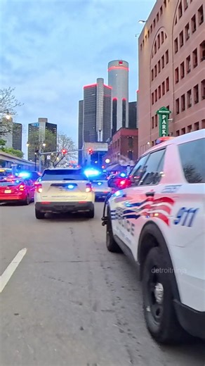 Detroit police wasn't playin😳GO HOME
