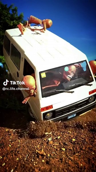 D42 Kei-van Maruti Suzuki Omni: Unveiling RC Performance