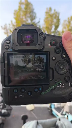 Canon R1 Shutter Speed Test