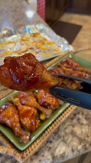 Easy 3-Ingredient Slow Cooker Barbecue Chicken Legs Recipe