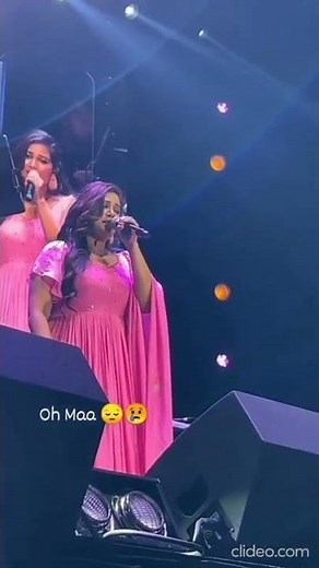 Shreya Ghosal singing Tu Kitni Achi Hai😭😍😭