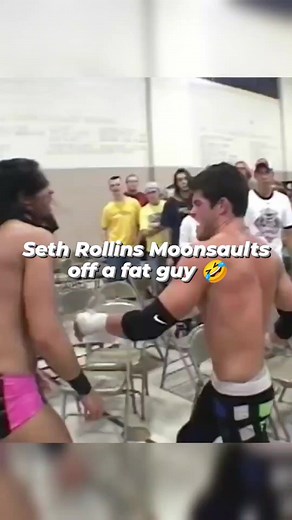 14 reactions | Seth Rollins Moonsaults off a fat guy 藍藍 - We're...