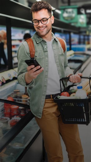 ¡Un año sin sacar cuentas del súper! Activa Cuenta Vista Más Lucas o Corriente Life ingresando el código MASTERSUP en la app Santander para activar, usar y participar. | Banco Santander Chile