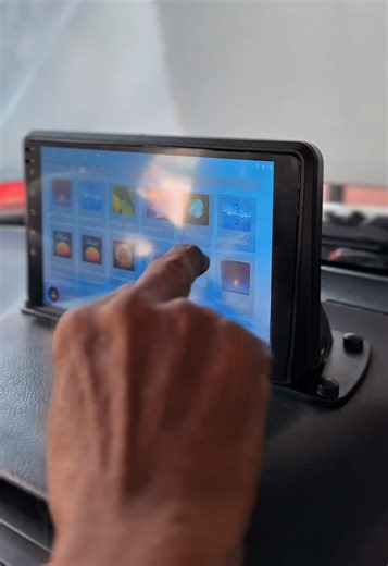 Tablet de 9” con consola en la parte superior ajuste perfecto, limpio y sin inventos 👊 Parece de fábrica… pero es otro nivel 😈 #CarAudio #PantallaAndroid #Instalación #Carros #SonidoCarro